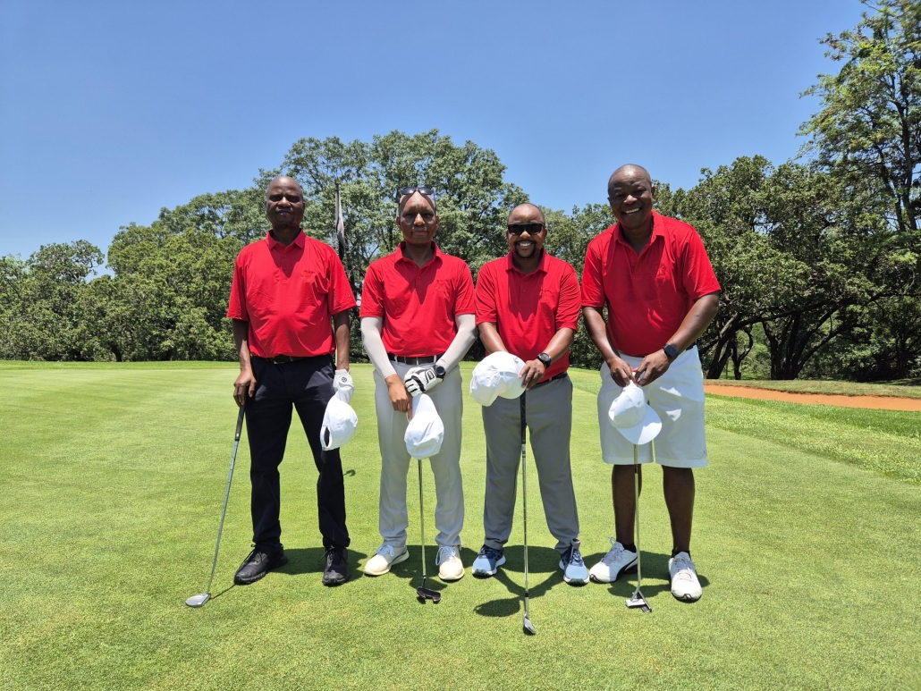 ESR Golf Day 2024 — Golf team on the putting green