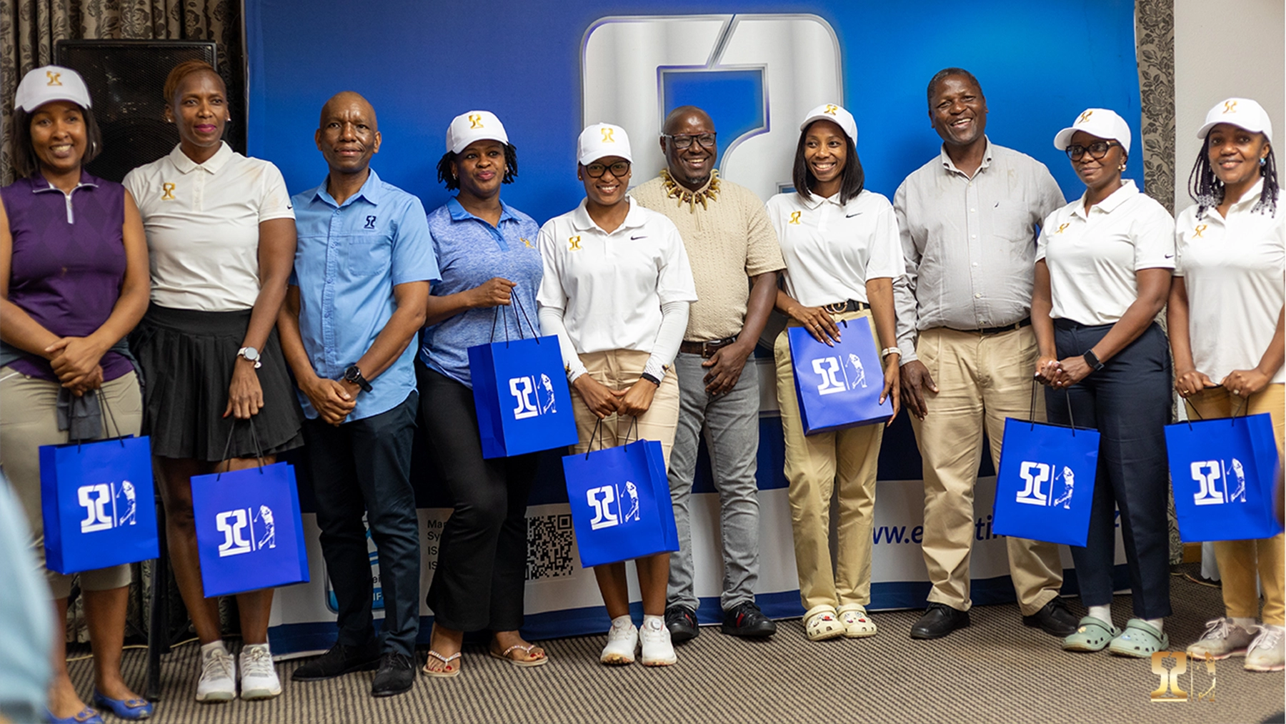 ESR Golf Day 2025 — Participants at the prize presentation